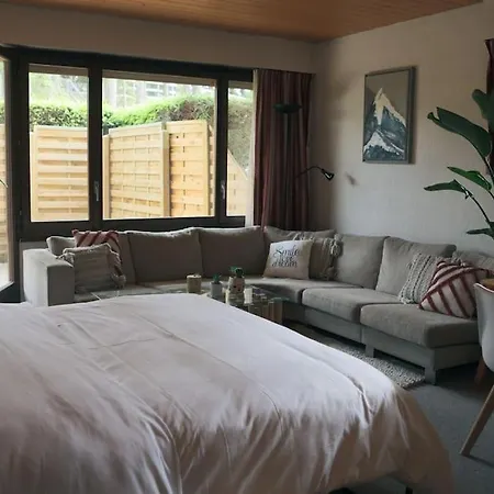 Les Serandes Ланс